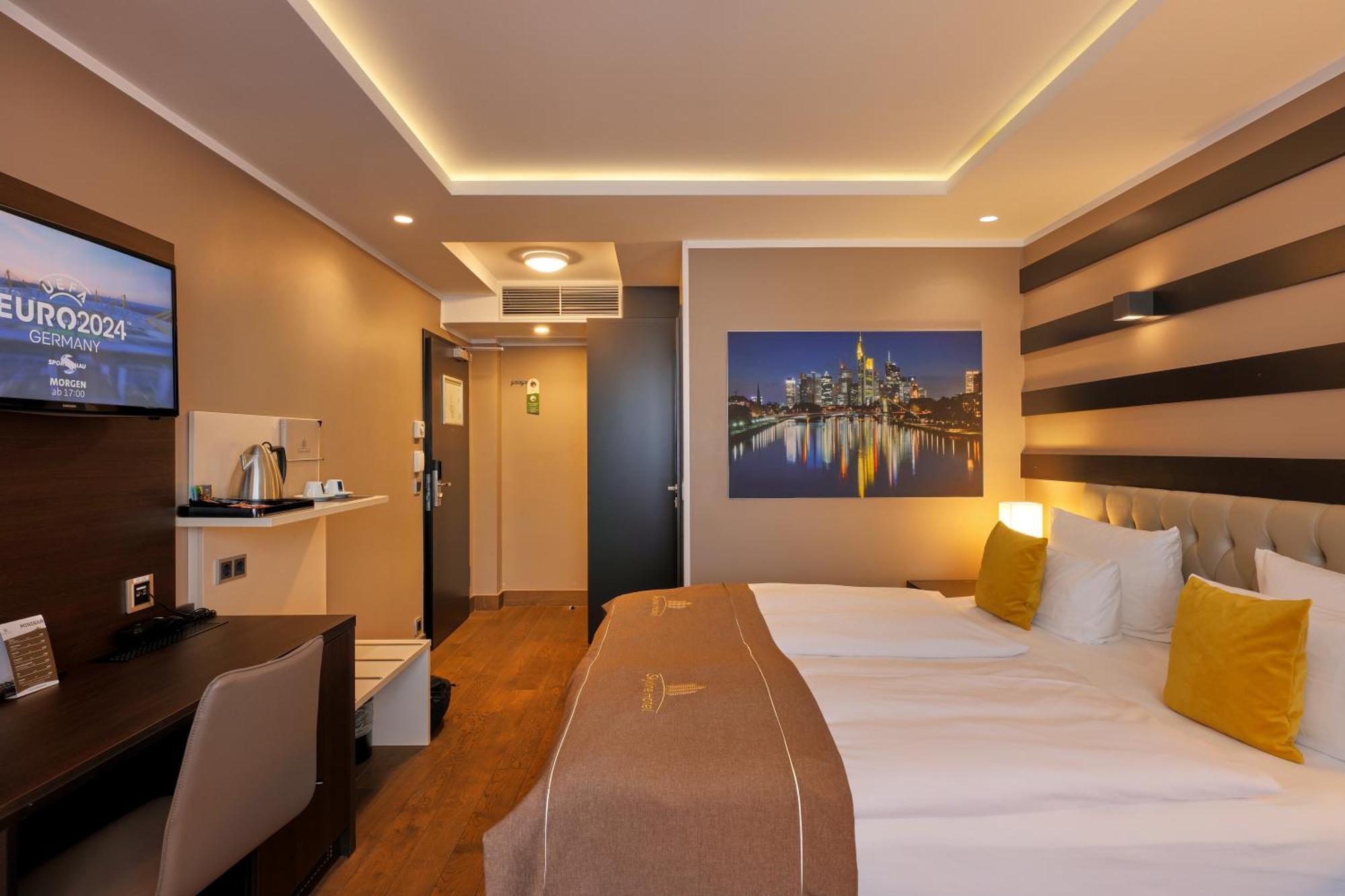 Skyline Frankfurt Hotel 4*